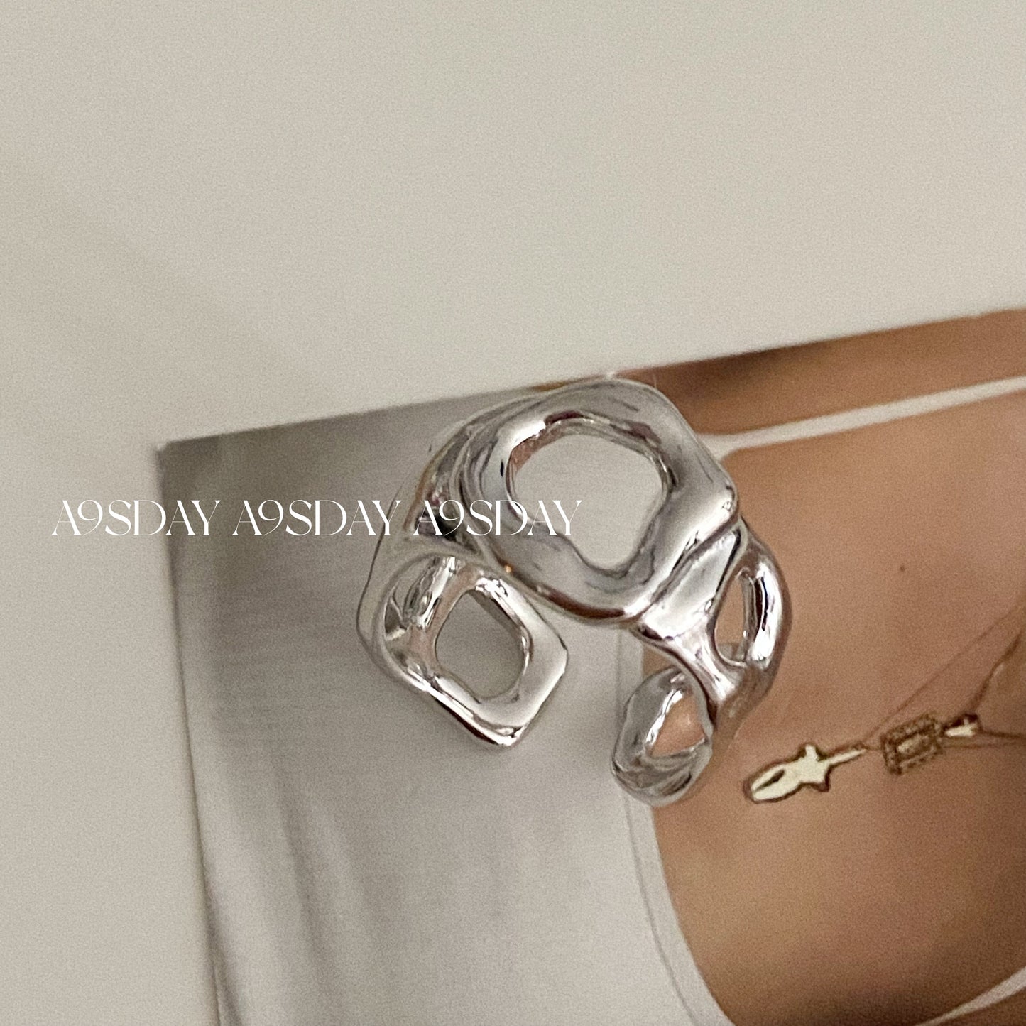 925 Silver Object Ring - R029