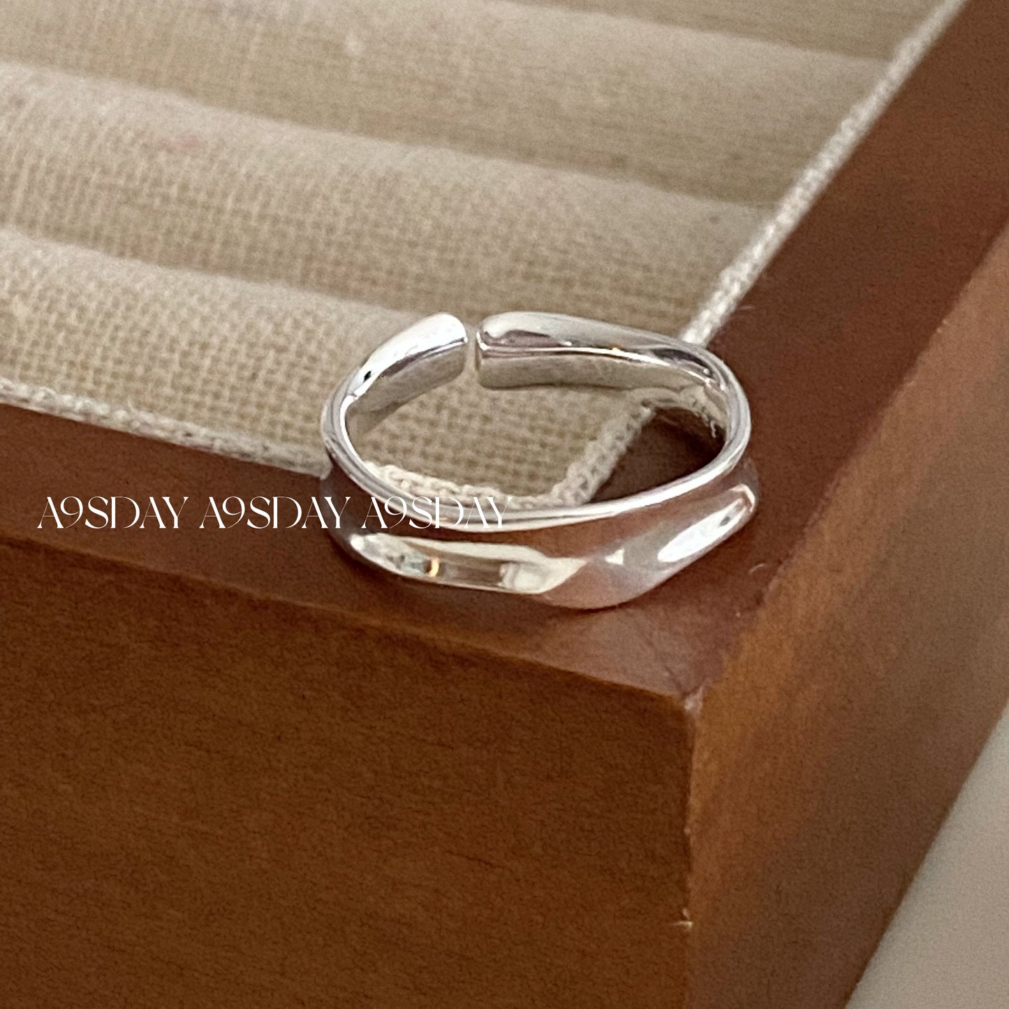 925 Silver Simple Ring - R030