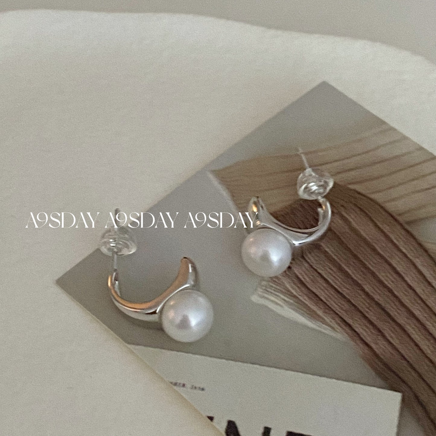 925 Silver Classic Pearl Designer Earring - E007